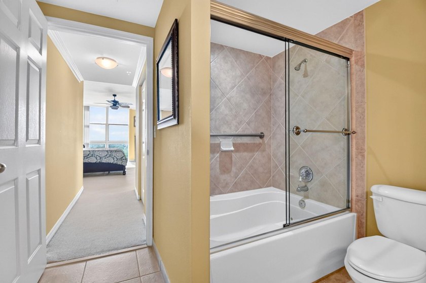 Amazing ocean and intracoastal views from this SE corner 3 - photo 33