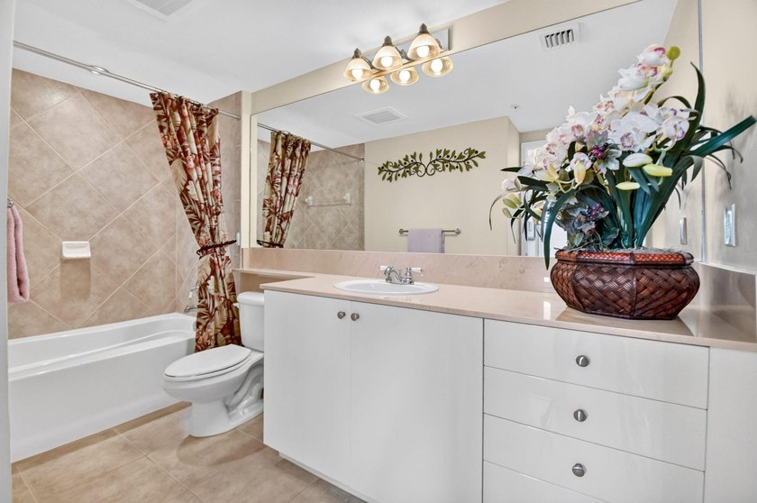 Amazing ocean and intracoastal views from this SE corner 3 - photo 37