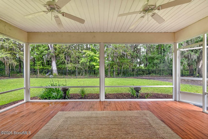 Beautiful 4-bedroom home in sought-after Carriage Gate - photo 44