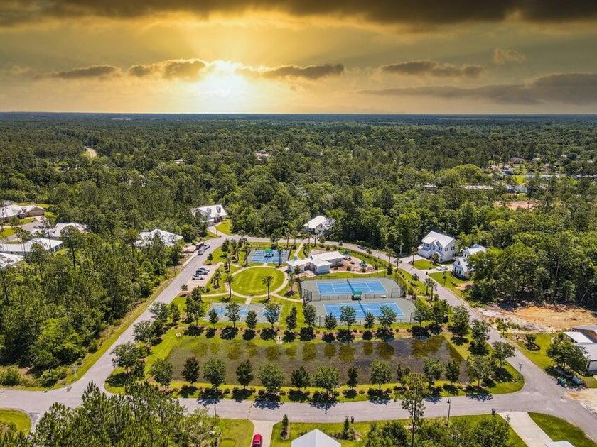 Located in the gated community of Bear Creek, this - photo 8
