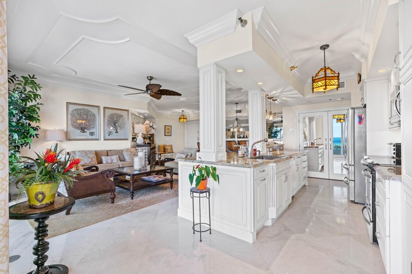 This exquisite, fully upgraded oceanfront residence is located - photo 11