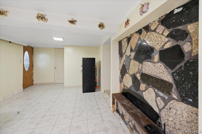 Come see this one of a kind home that sits on a huge 40x100 lot - photo 17
