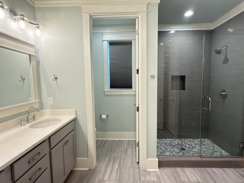 Opportunity abounds with this gorgeous REO property located less - photo 9