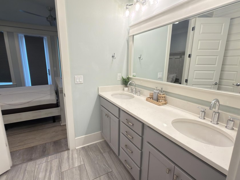 Opportunity abounds with this gorgeous REO property located less - photo 10