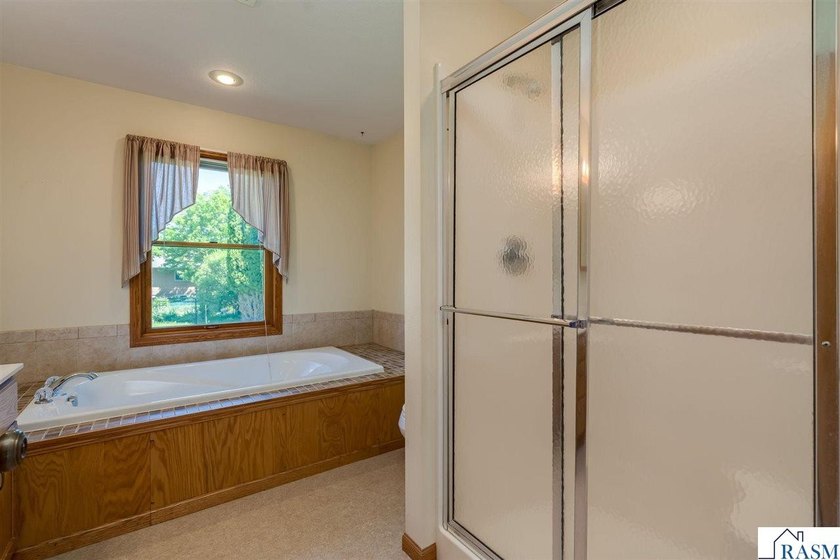 **SELLER OPEN TO OFFERING BUYER CONCESSION WITH AN ACCEPTABLE - photo 21