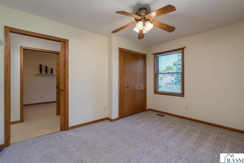 **SELLER OPEN TO OFFERING BUYER CONCESSION WITH AN ACCEPTABLE - photo 24