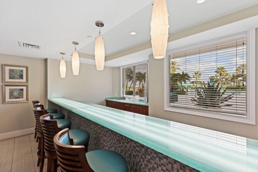 This exquisite, fully upgraded oceanfront residence is located - photo 35