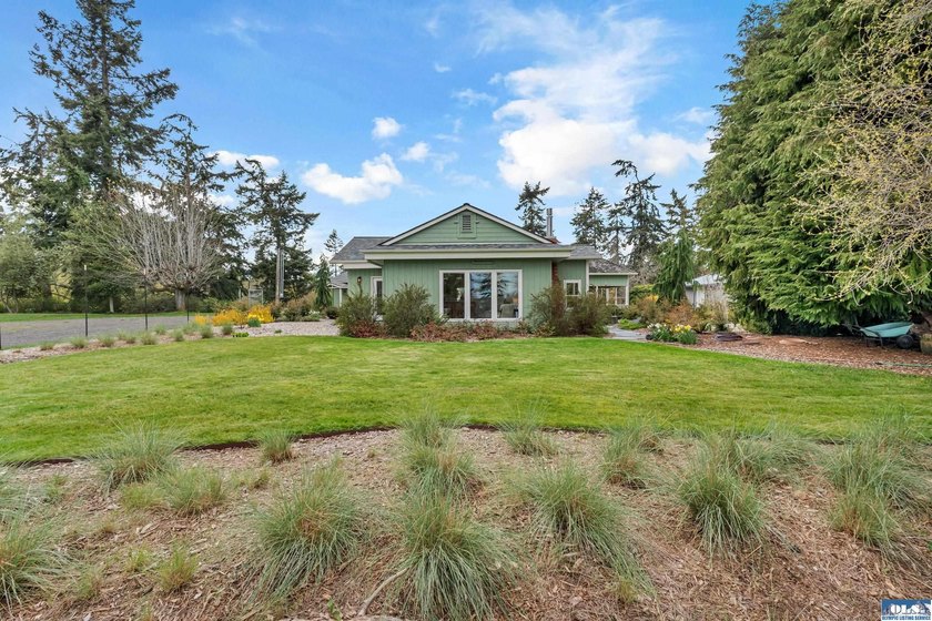 5.83ac Estate w/ADU near Olympic Discovery Trail. Modern remodel - photo 38