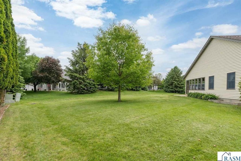 **SELLER OPEN TO OFFERING BUYER CONCESSION WITH AN ACCEPTABLE - photo 49