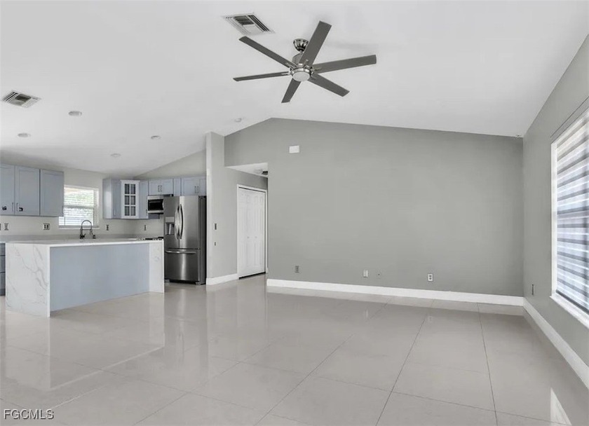 Welcome to this charming open living space! This home features 3 - photo 3