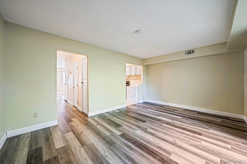 Bright, airy, and move in ready. This 3 bedroom, 1.5 bath - photo 11