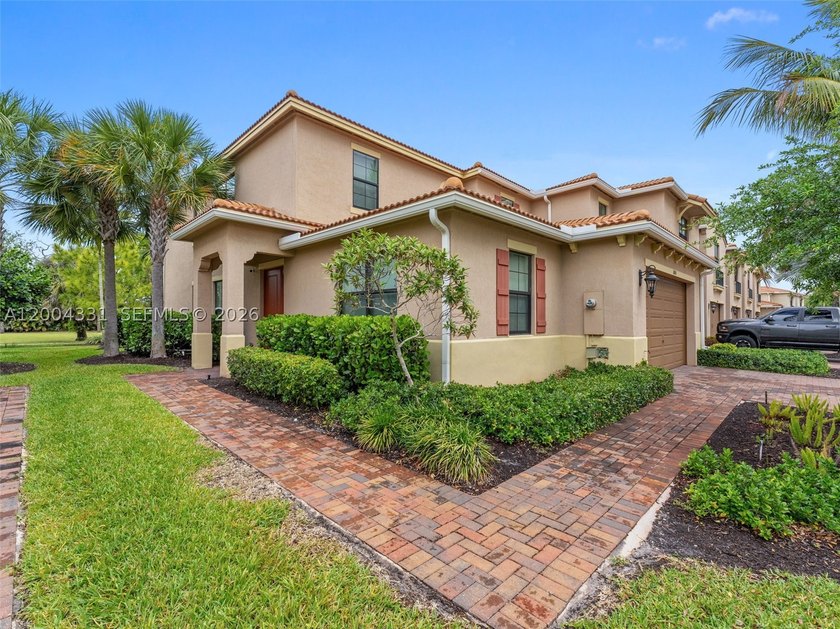 Welcome to gated living in the heart of Boca Raton. This - photo 5