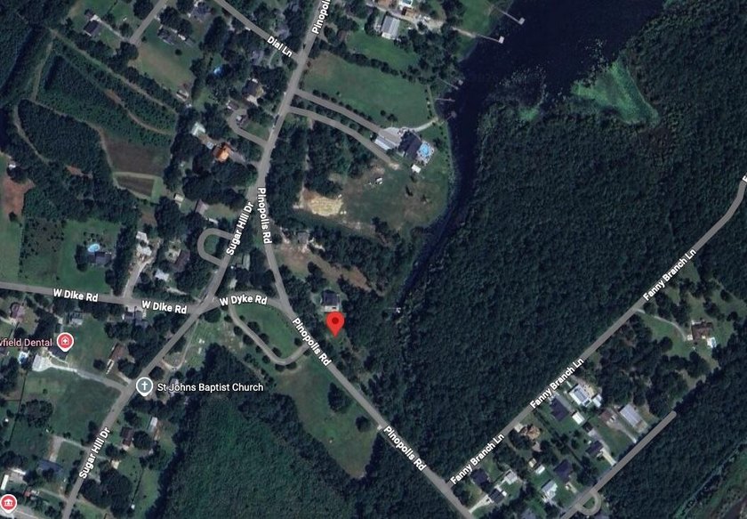 1.1 acre lot in desirable Pinopolis on Fanny Branch on Lake - photo 8