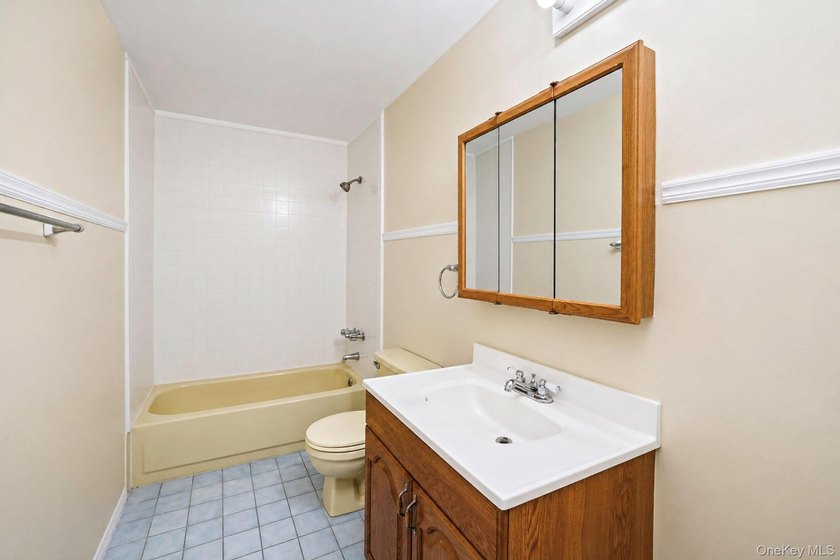 Bright, airy, and move in ready. This 3 bedroom, 1.5 bath - photo 22