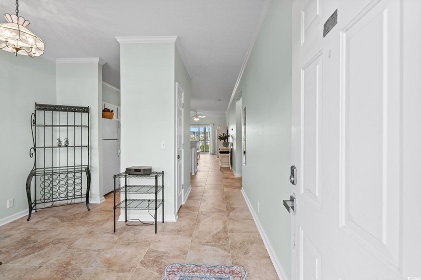 Located in desirable Harbourfront Villas, this fully furnished - photo 11