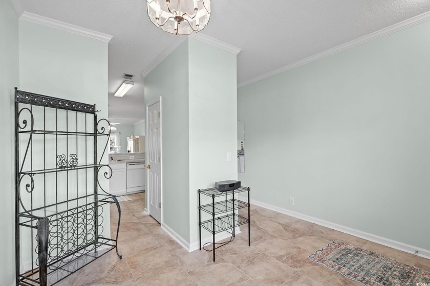 Located in desirable Harbourfront Villas, this fully furnished - photo 13