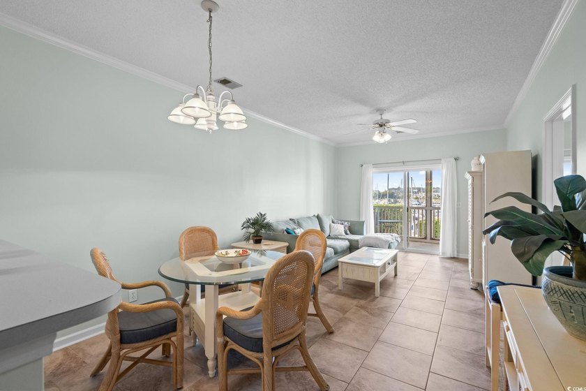 Located in desirable Harbourfront Villas, this fully furnished - photo 19