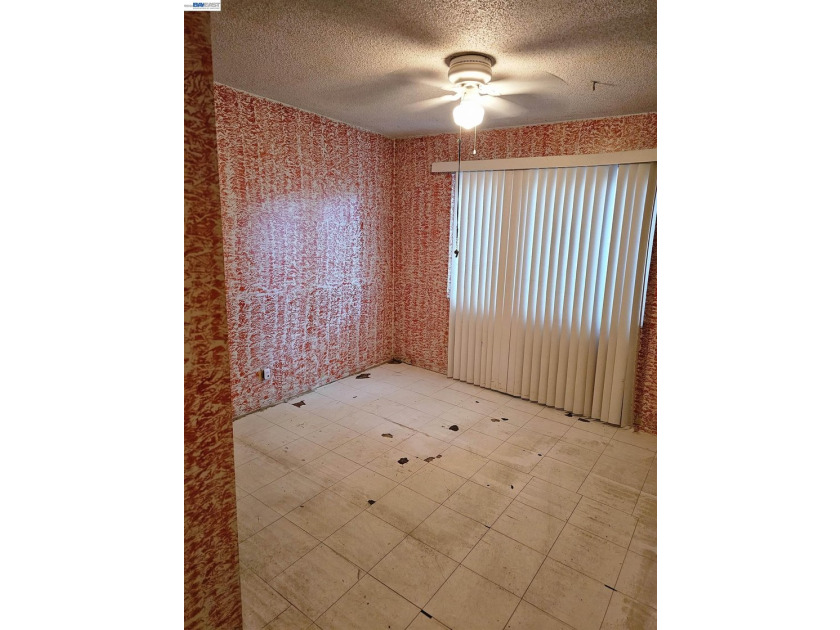 This East Palo Alto ranch-style home is a prime opportunity for - photo 22