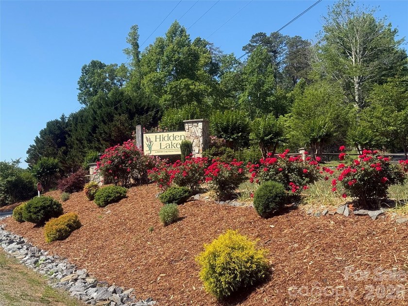 Turnkey Mountain Retreat - Fully Furnished and Ready to Enjoy! - photo 35