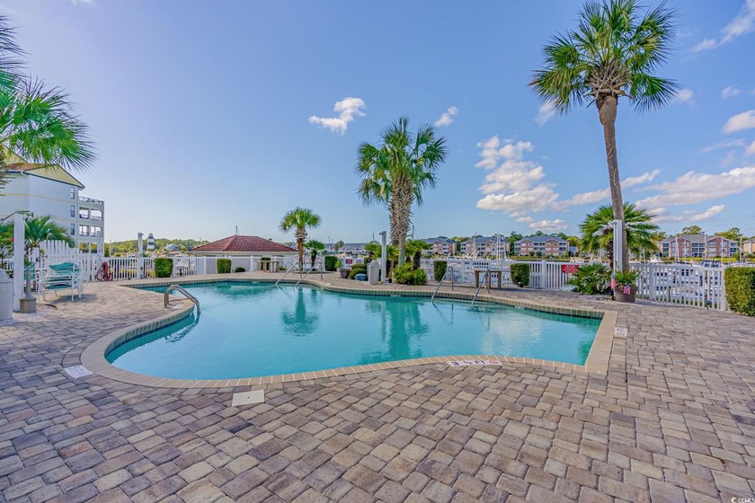 Located in desirable Harbourfront Villas, this fully furnished - photo 38