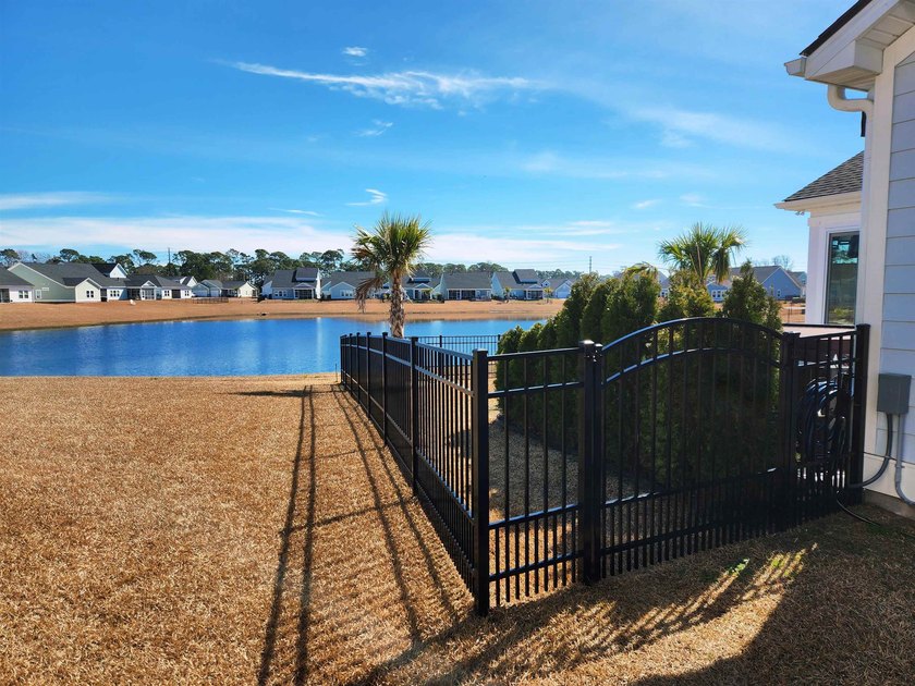 Price Improvement! Welcome to your dream home, this is the ONE - photo 8