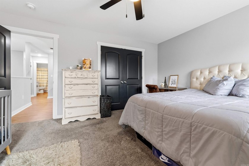 Beautifully designed with a bright, open layout and modern - photo 28