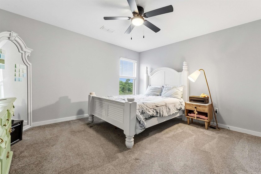 Beautifully designed with a bright, open layout and modern - photo 35