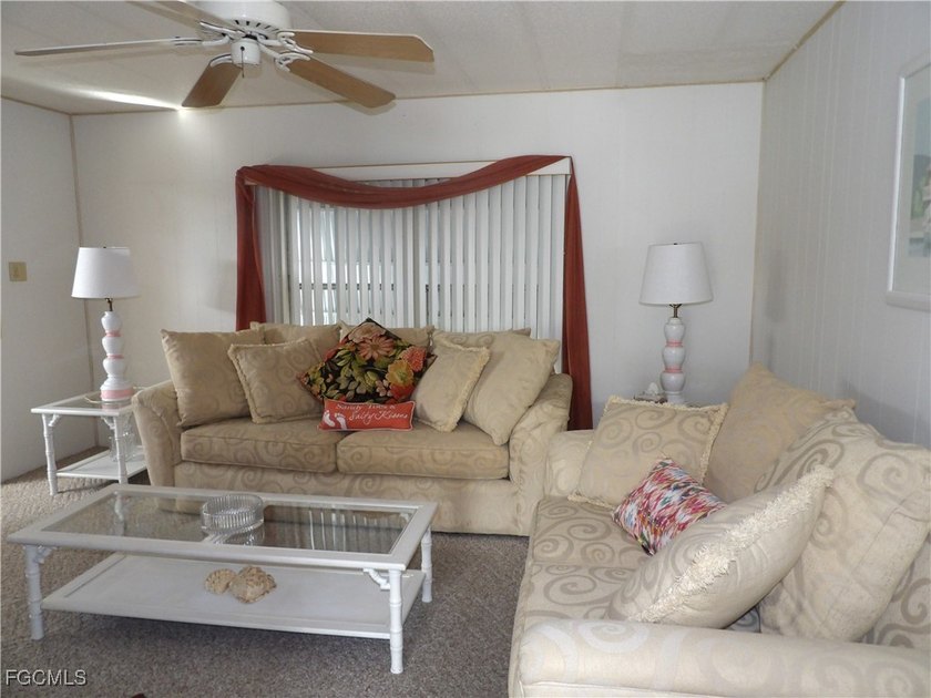 Welcome home to this Charming and Cozy 2 bedroom - 2 full bath - photo 4