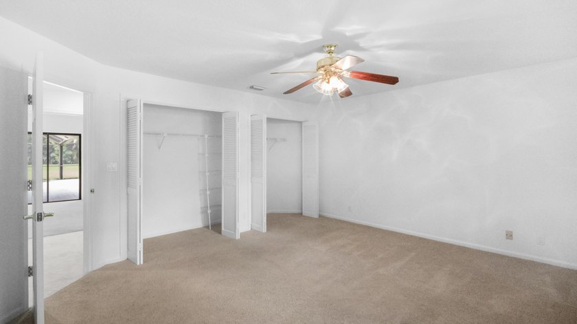 Welcome to this single-story residence in Cypresshead, offering - photo 31