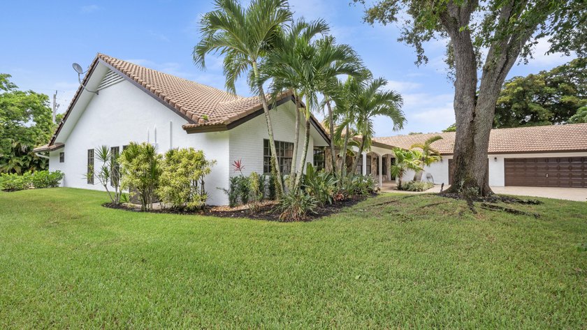 Welcome to this single-story residence in Cypresshead, offering - photo 43
