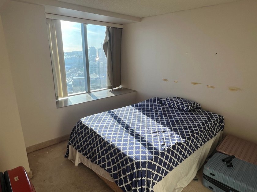 Take in stunning, unobstructed ocean and city skyline views from - photo 9
