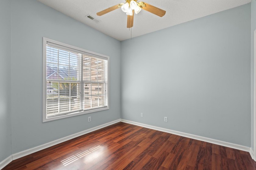 Welcome to Yacht Club at Lightkeepers Village! This spacious - photo 4