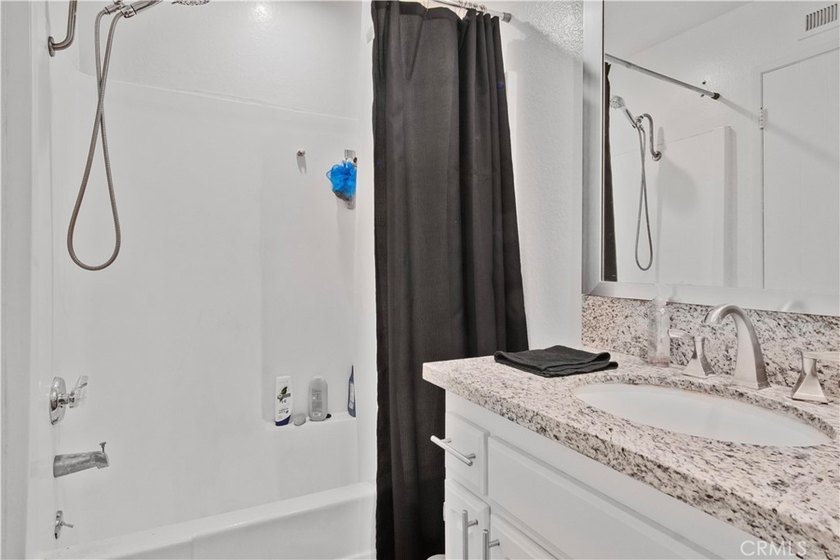 Welcome to 2423 Deodar St. #4, a beautifully maintained - photo 14
