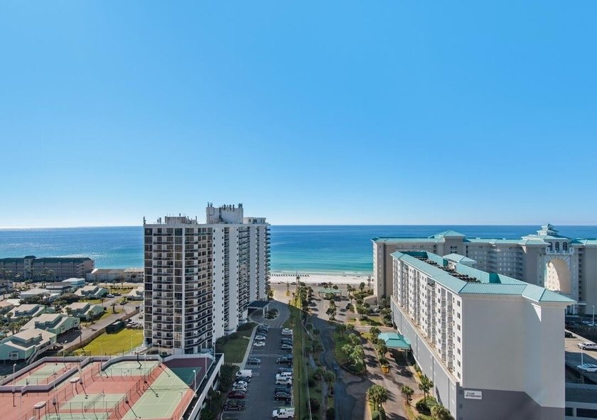 In the popular &amp; gated Seascape Resort. Spectacular views in all - photo 23