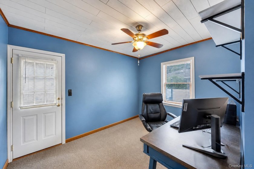 This beautifully renovated Cape in Oceanside offers 3 bedrooms - photo 31