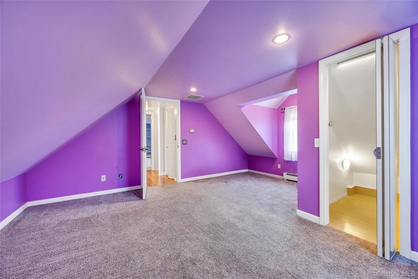 This beautifully renovated Cape in Oceanside offers 3 bedrooms - photo 37