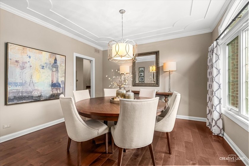 THIS ONE JUST FEELS RIGHT! Warm, welcoming, and beautifully - photo 4