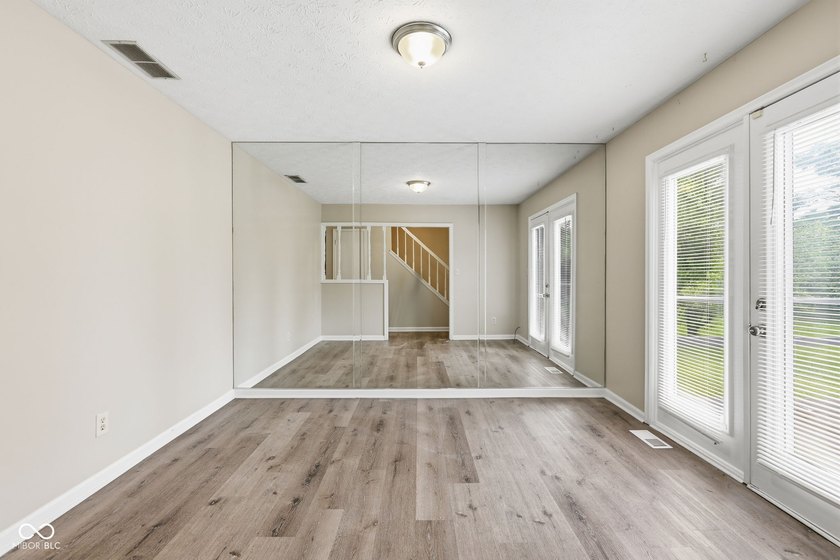 CENTER GROVE SCHOOLS WITH GREENWOOD AMENITIES! Welcome to 436 - photo 4