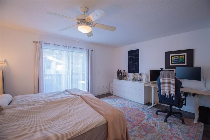 Welcome to the coast, where this comfortable home awaits in the - photo 19