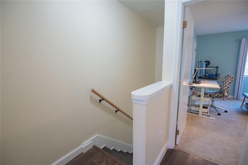 Welcome to the coast, where this comfortable home awaits in the - photo 20