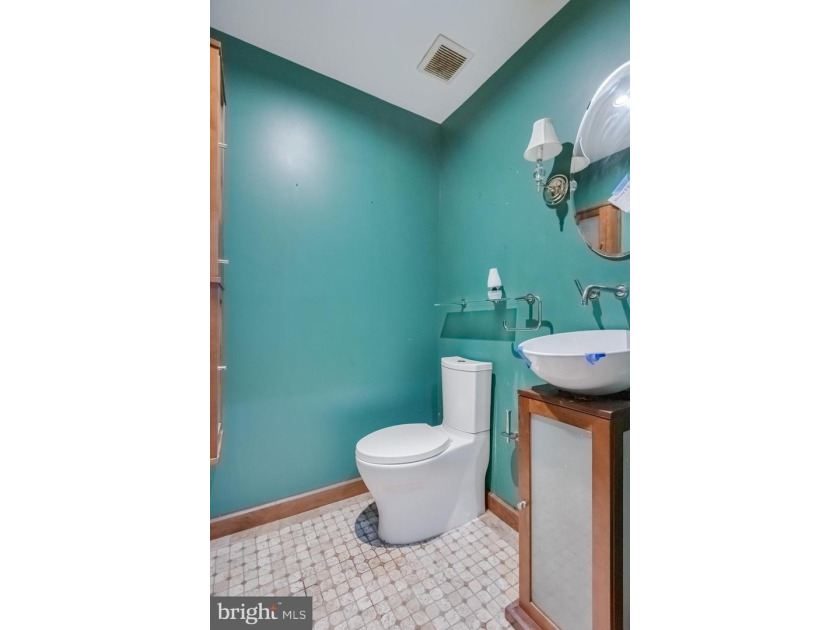 Beautifully customized townhome with breathtaking views of the - photo 21