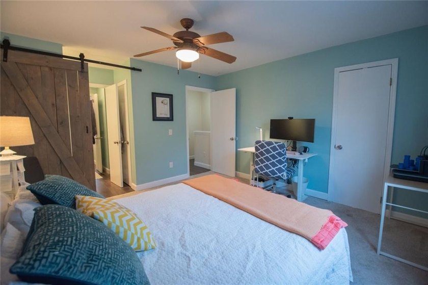 Welcome to the coast, where this comfortable home awaits in the - photo 26