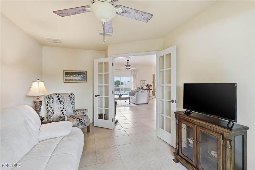Stunning Freshwater Canal/Pool Home in Southwest Cape Coral - photo 9