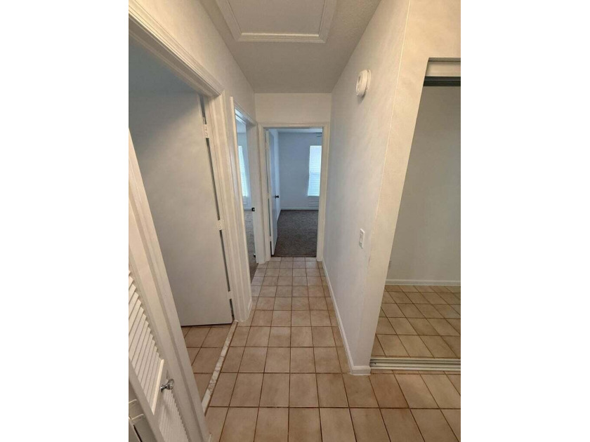 Beautiful 3BR/2BA home on an oversized lot in desirable - photo 16