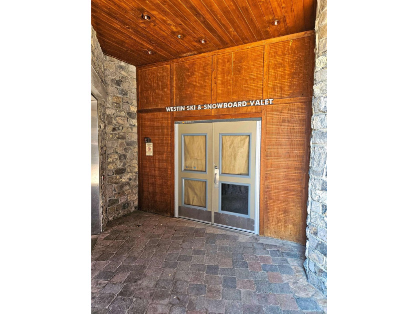 Enjoy fantastic views of the Mammoth High Sierra from this 6th - photo 28