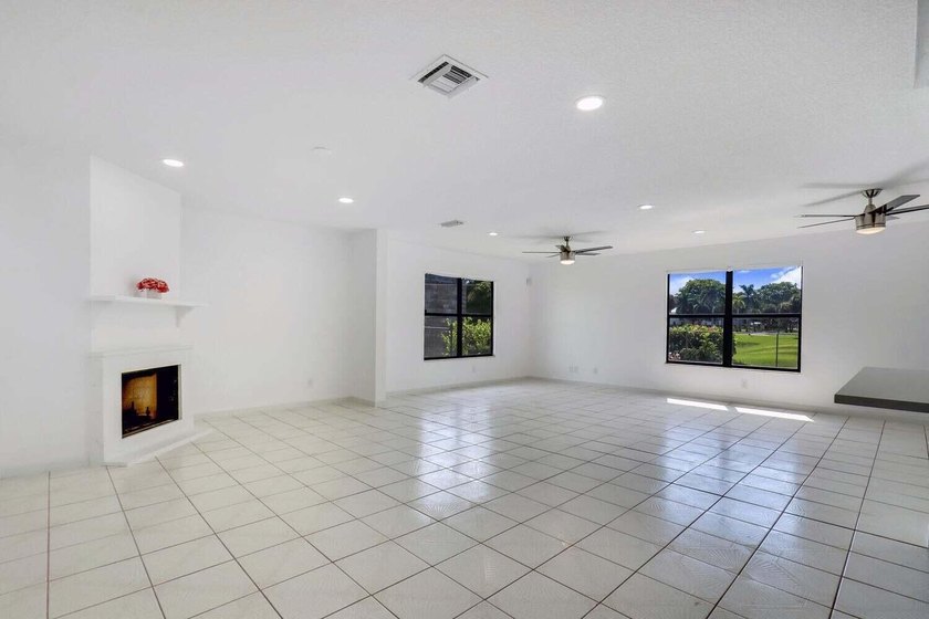 Beautiful 3BR/2BA home on an oversized lot in desirable - photo 30