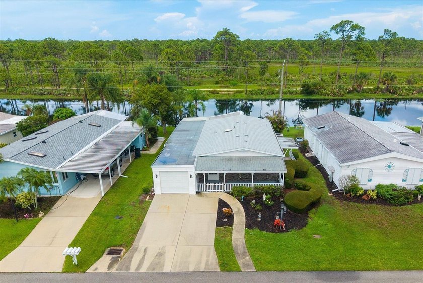 Welcome to this charming 2-bedroom, 2-bathroom + den, 1 CG in - photo 34