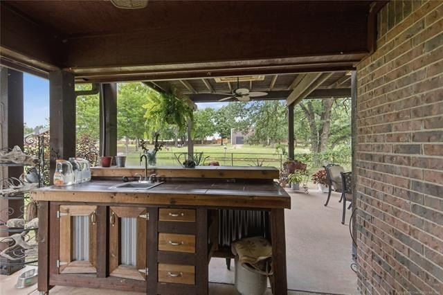 Welcome to one of the area's most desirable lakeside - photo 21