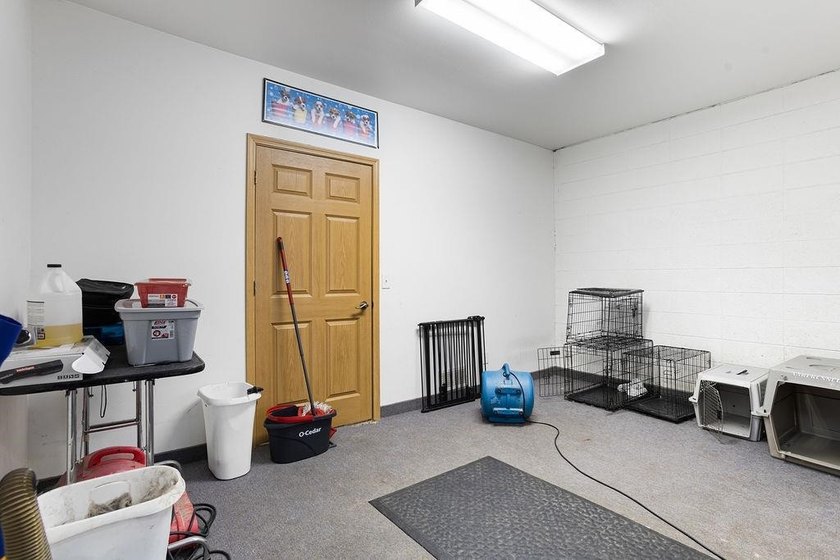 Here is an investment opportunity ready for new owners!! This - photo 27