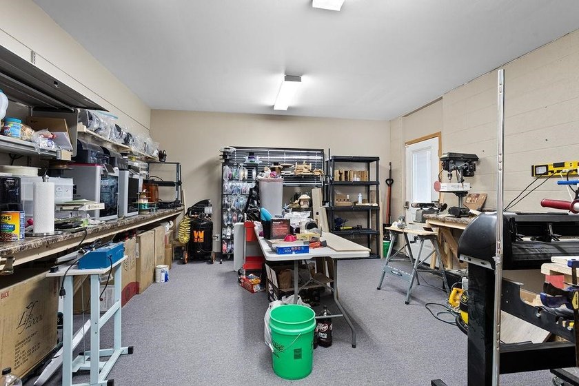 Here is an investment opportunity ready for new owners!! This - photo 39